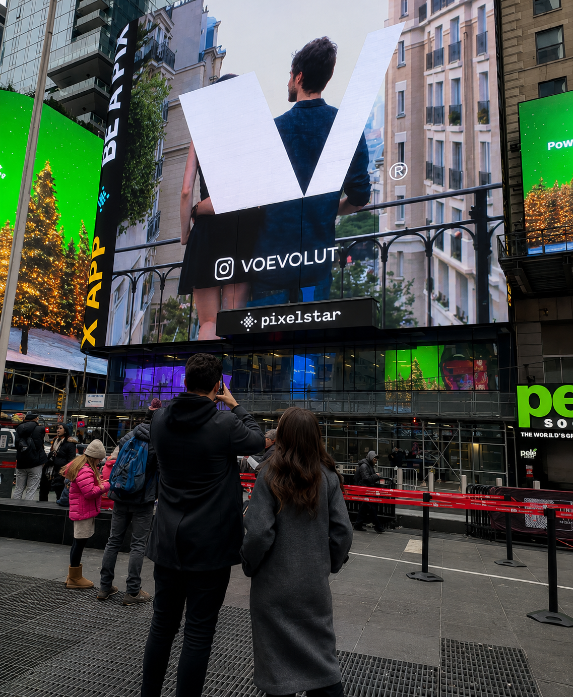 Marca Volut exibida em telão na Times Square, Nova Iorque